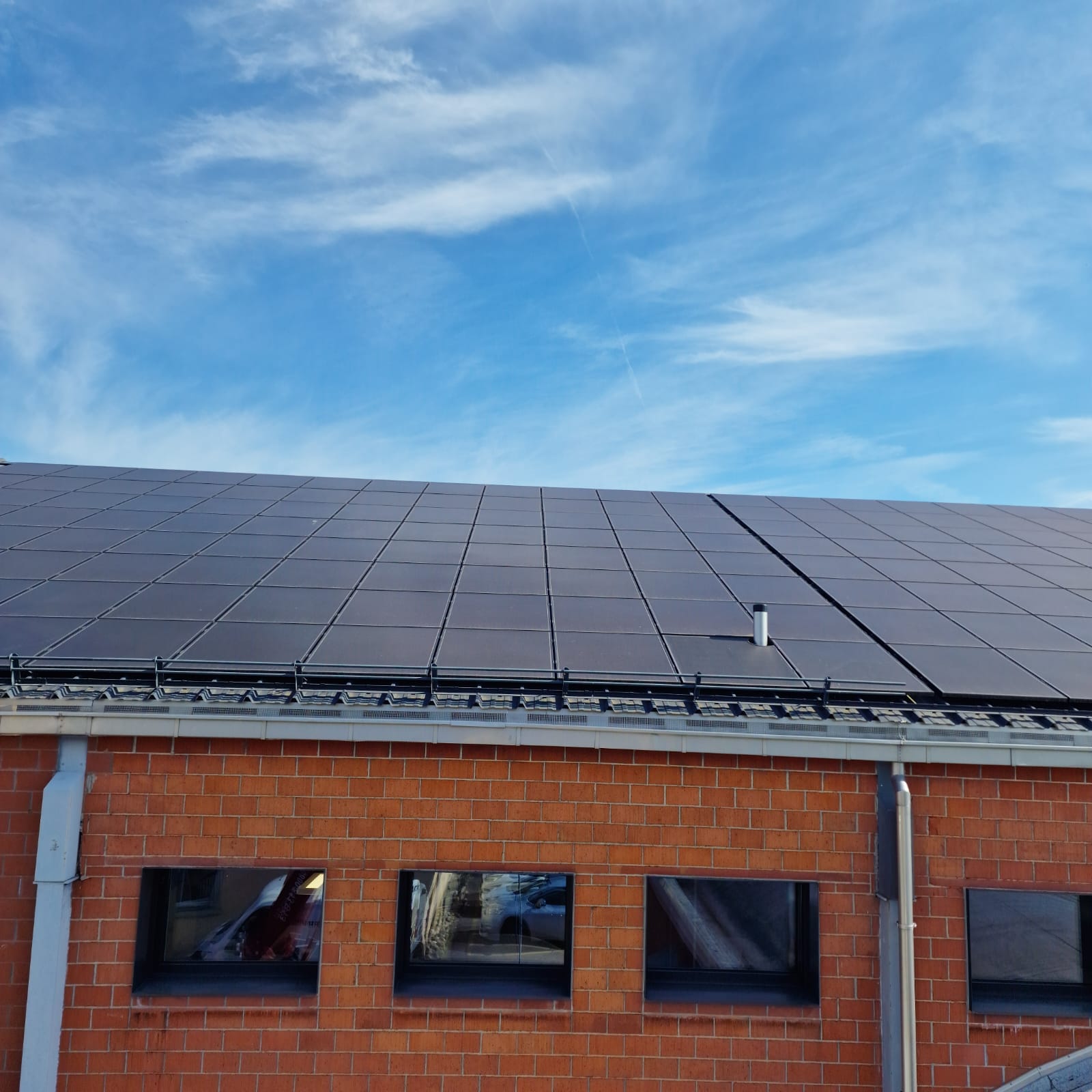 PV-Reinigung mit Hebebühne Winterthur